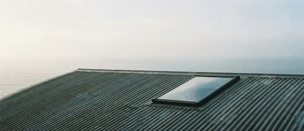 The heat spike myth when skylights add warmth, and when they do not (Auckland edition)
